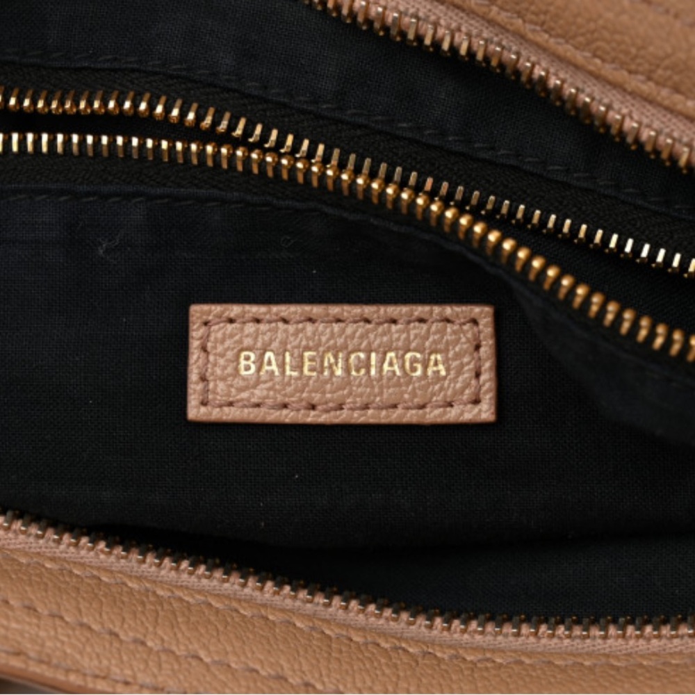 ➕ Balenciaga Metallic Edge City Leather Tote in Rose Des Sables ➕ - Picture 6 of 6